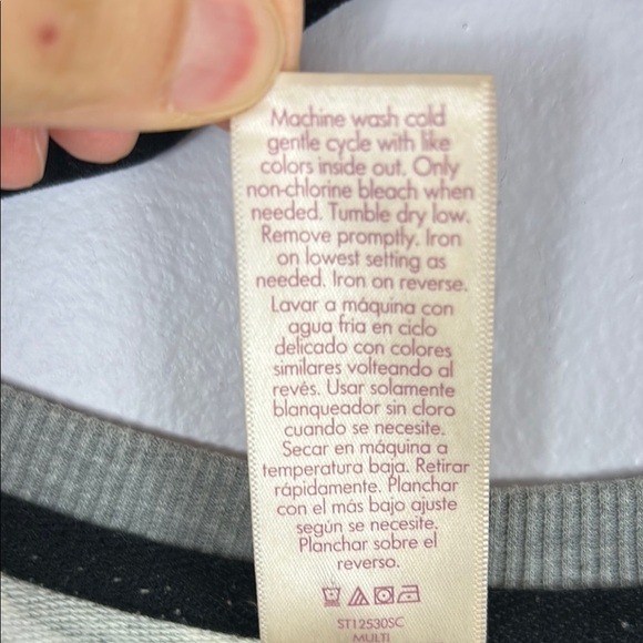 Secret Treasures Gray Leopard Print Top Sweater Size Large - Picture 8 of 9